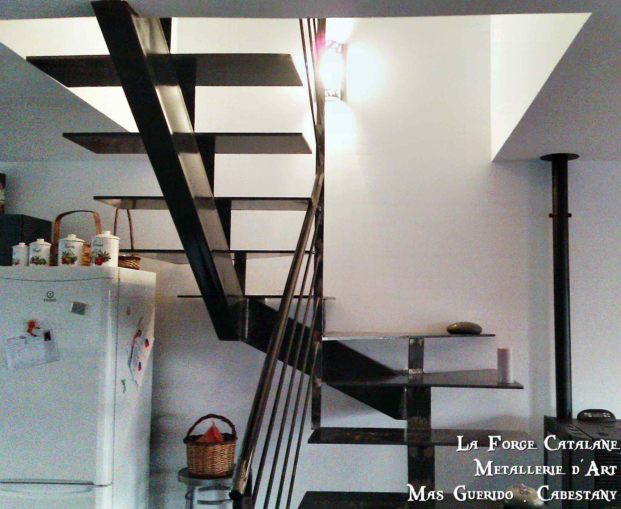 escalier limon central 3 forge catalane.jpg